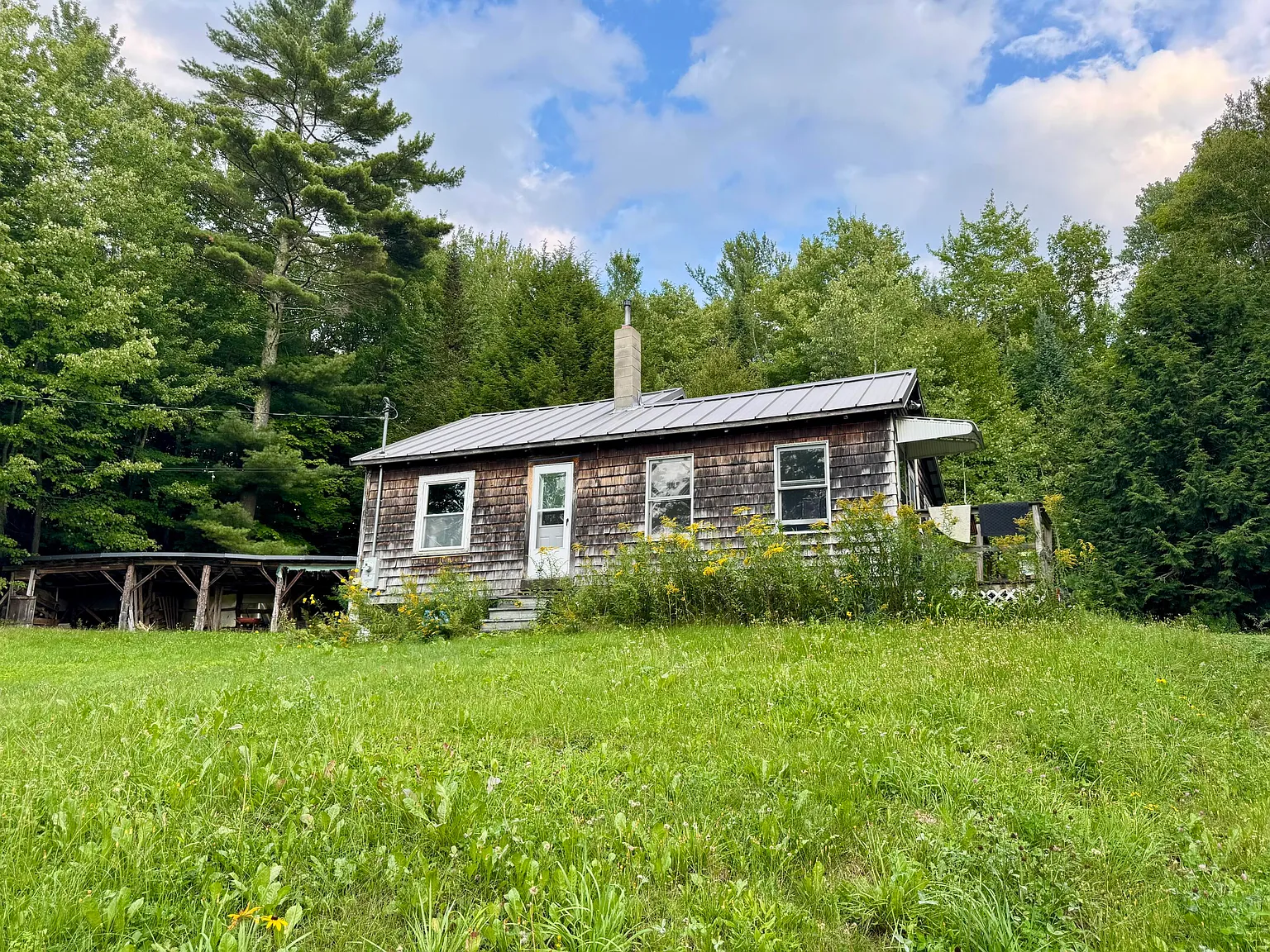 Single Family Home with 2.4 Acres in Readfield, Maine